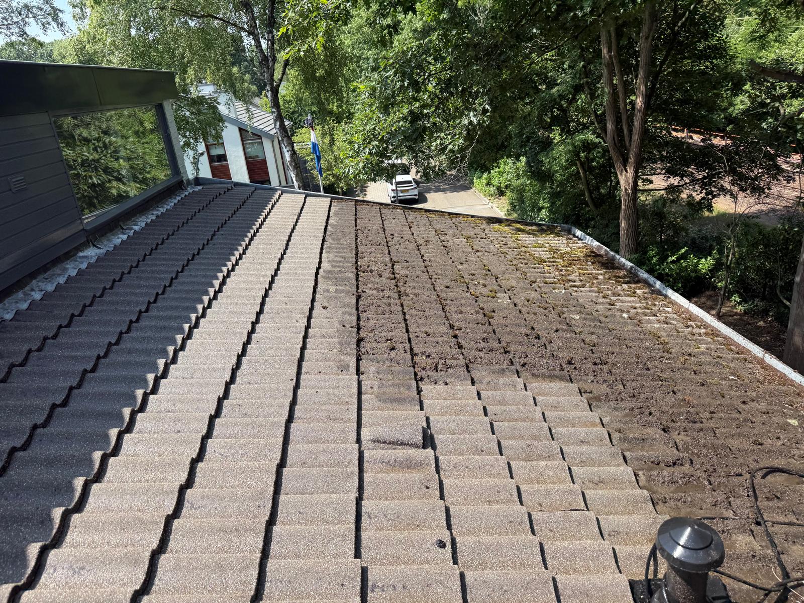 Schuin dak schoonmaken project 1
